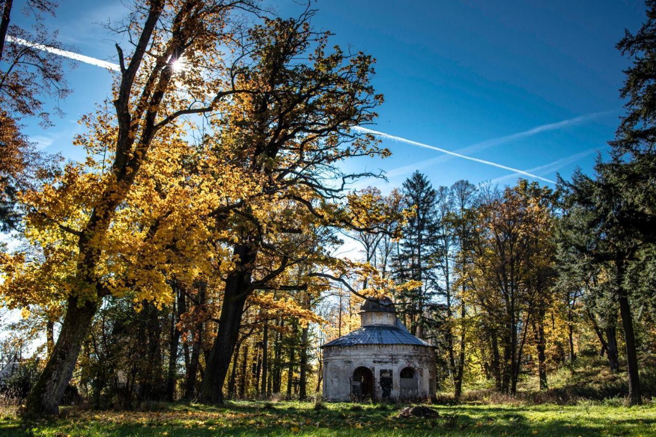 Palac Gorzanow 외부 사진