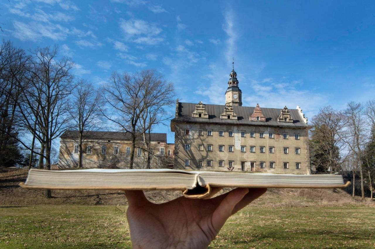 Palac Gorzanow 외부 사진