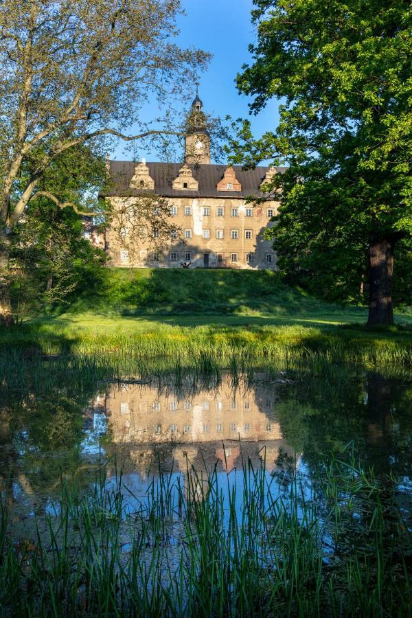 Palac Gorzanow 외부 사진